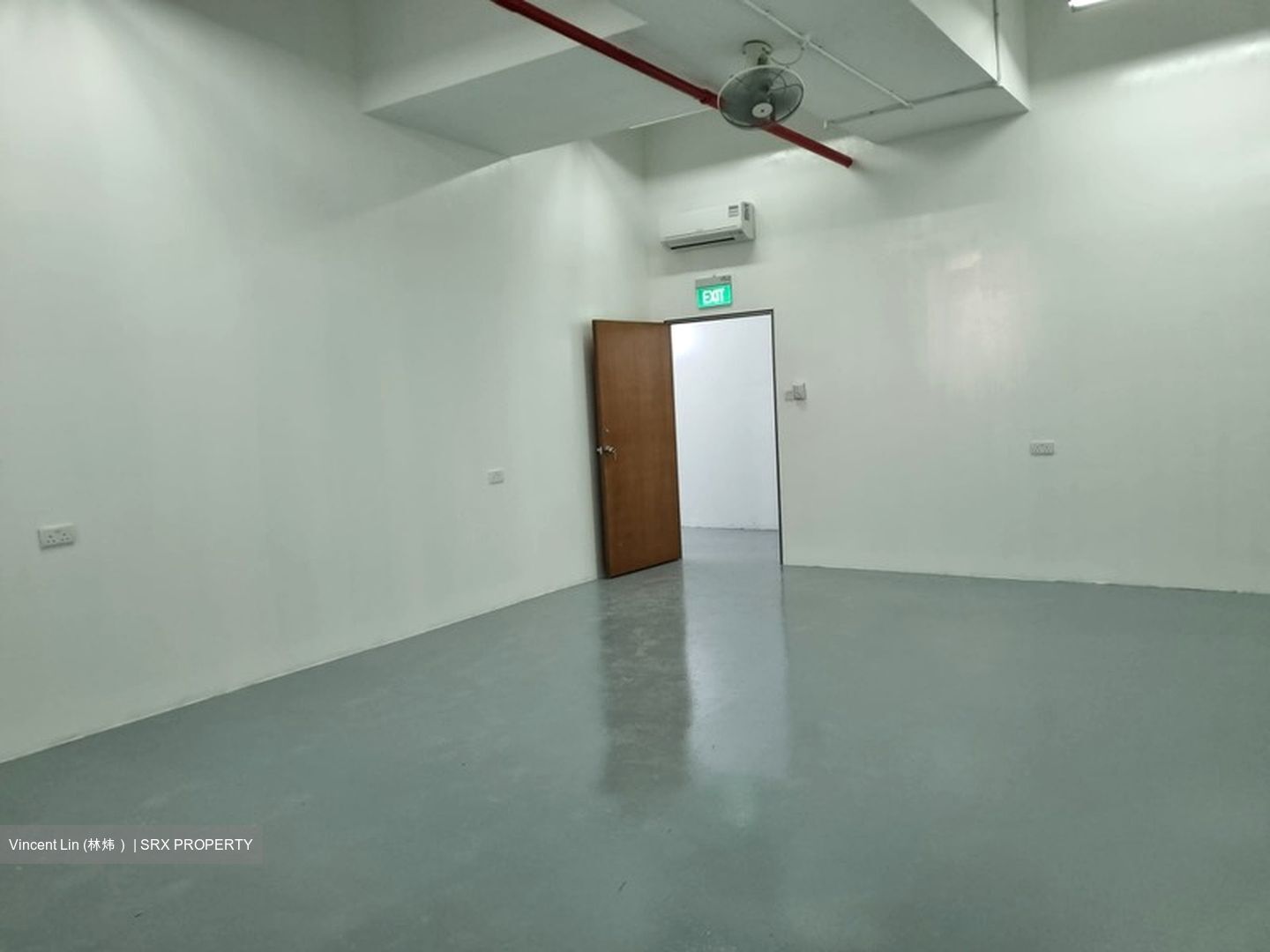 Tat Ann Building (D20), Warehouse #624563771
